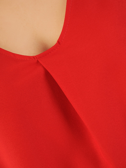 Czerwona bluzka damska z tkaniny 32720