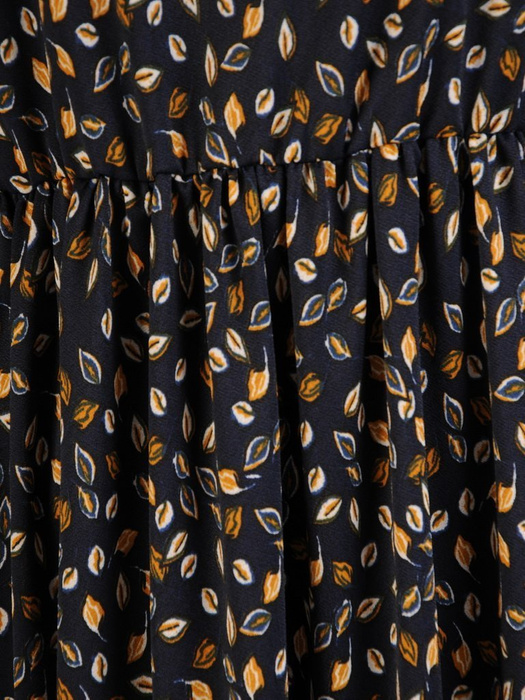Sukienka z tkaniny, zwiewna kreacja w jesiennej kolorystyce 27878