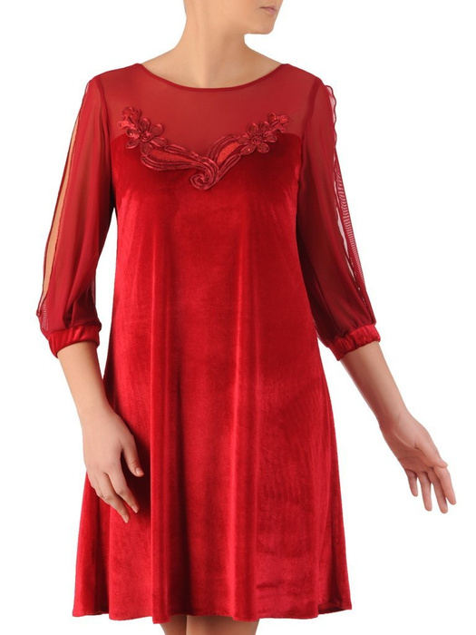 Trapezowa sukienka z aksamitu, czerwona kreacja z tiulowymi wstawkami 24281