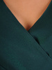 Sukienka rozkloszowana, zielona kreacja z kopertowym dekoltem 22877